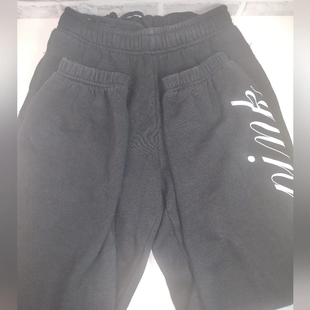 Xs. PINK Victoria's Secret Charcoal Drawstring Joggers - Picture 2 of 7